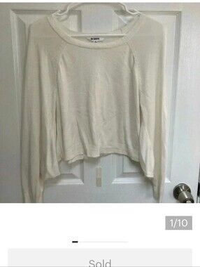 BB Dakota Batwing Sweater